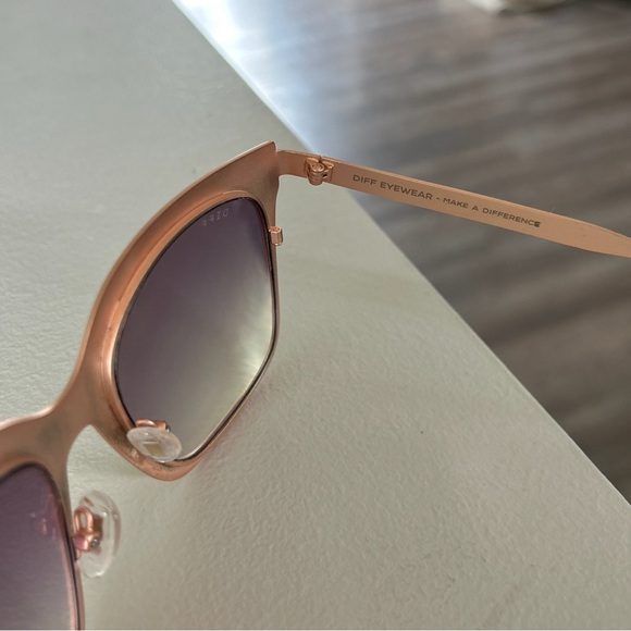 DIFF Eyewear Ella Rose Gold Brown Gradient Sunglasses - Picture 7 of 11